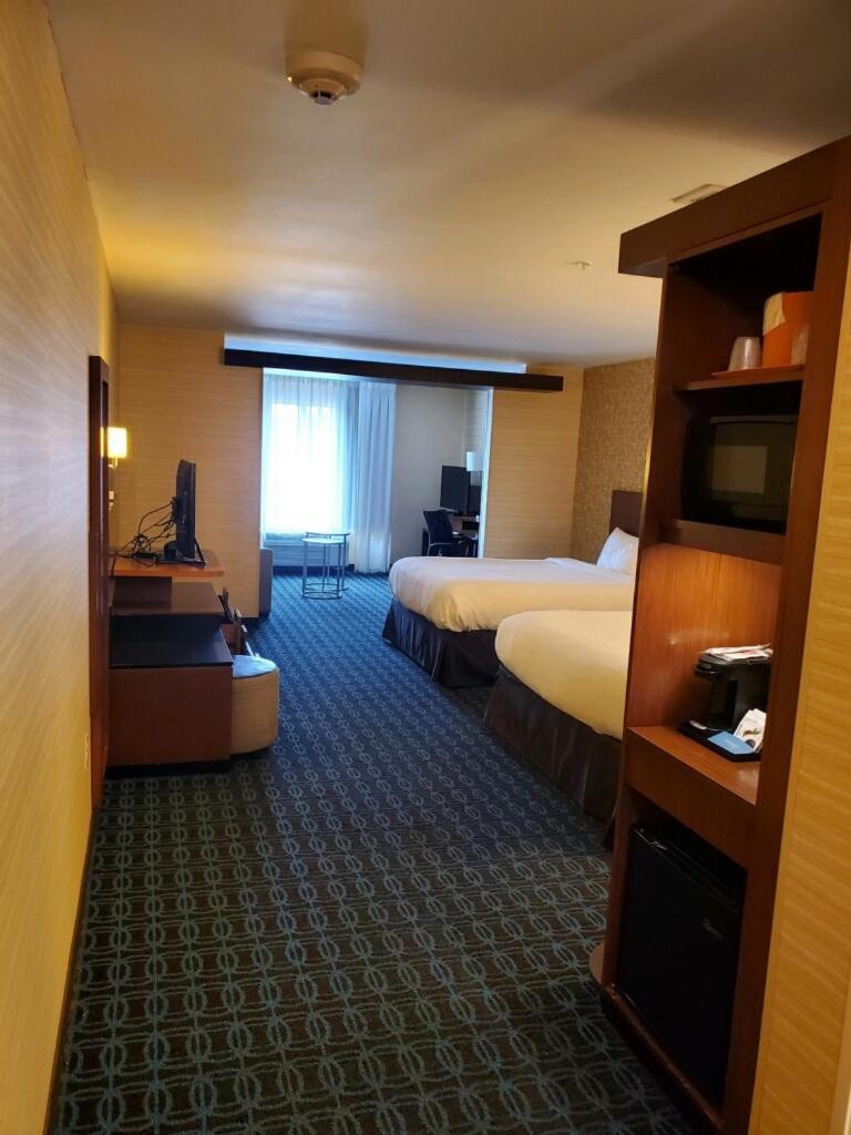 Fairfield Inn & Suites By Marriott Belle Vernon Eksteriør billede
